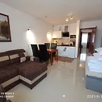 Apartment Jacuu